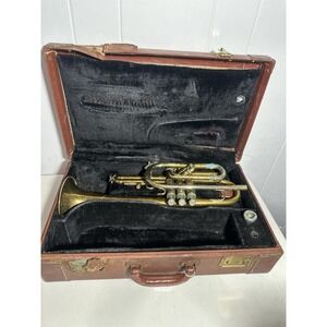 VTG Selmer Signet Cornet Brass Engraved Bell Elkhart USA w/ Case Student Horn